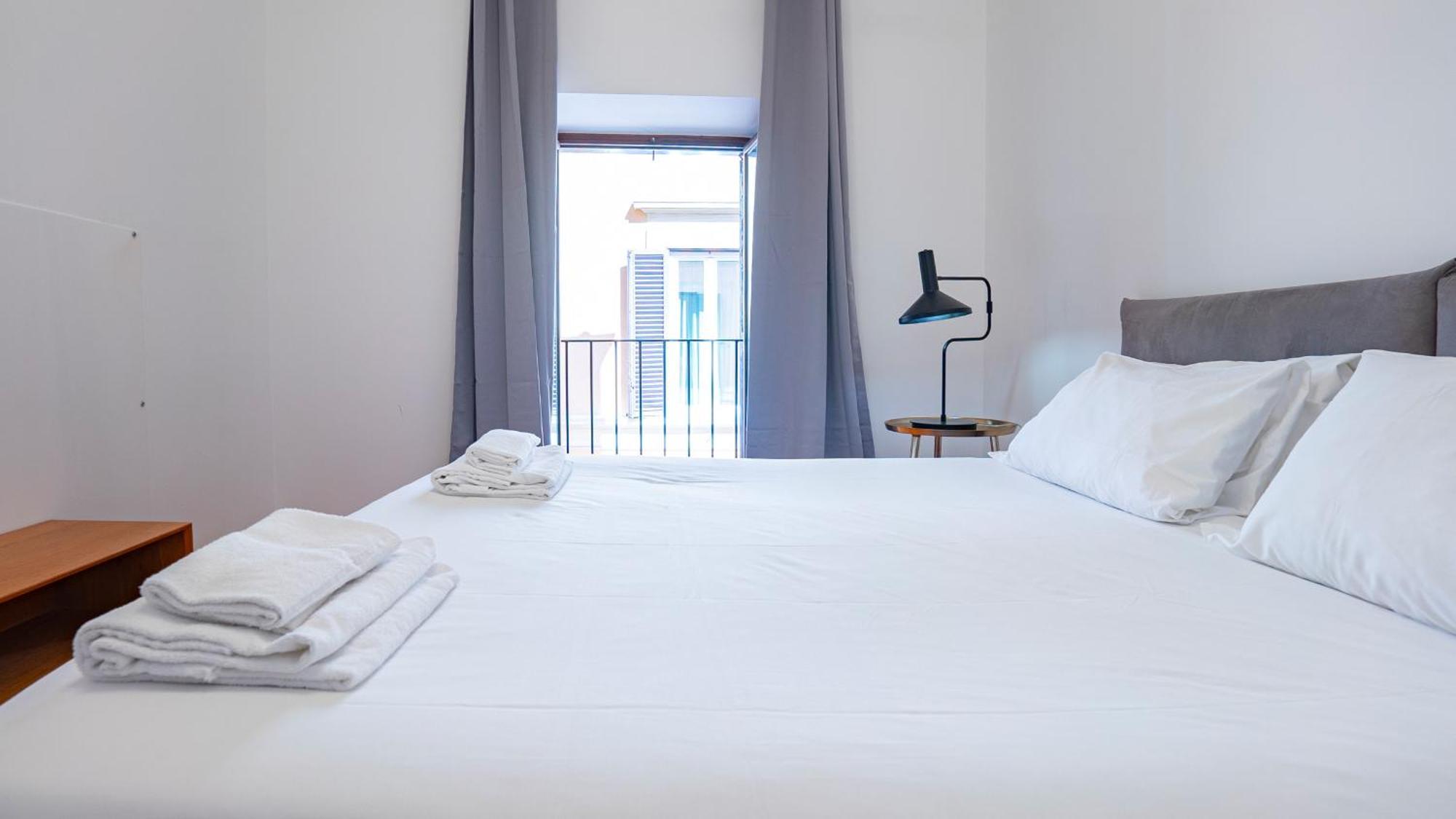 Piazza Navona Elegant And Central Three-Room Apt 로마 외부 사진