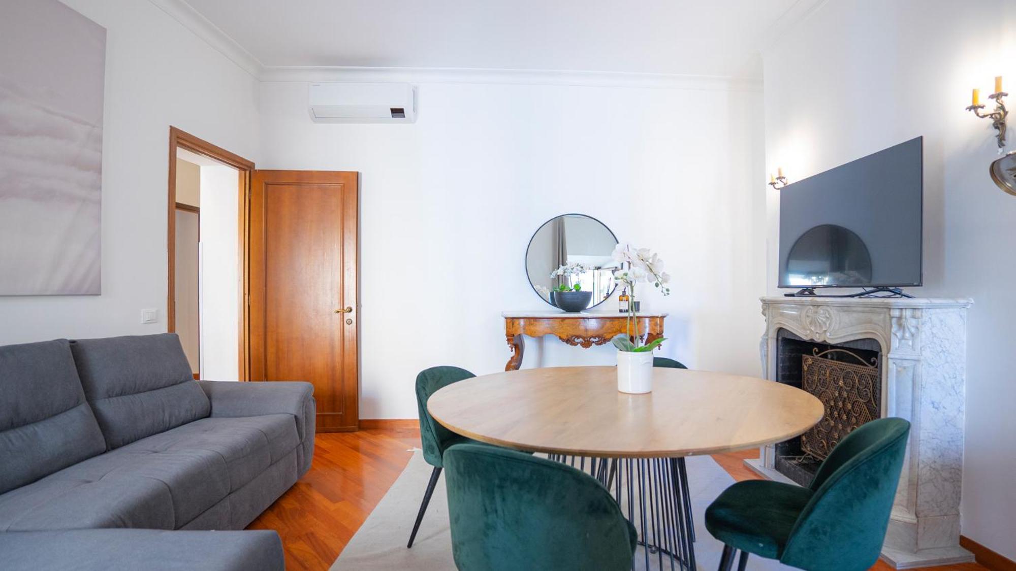 Piazza Navona Elegant And Central Three-Room Apt 로마 외부 사진